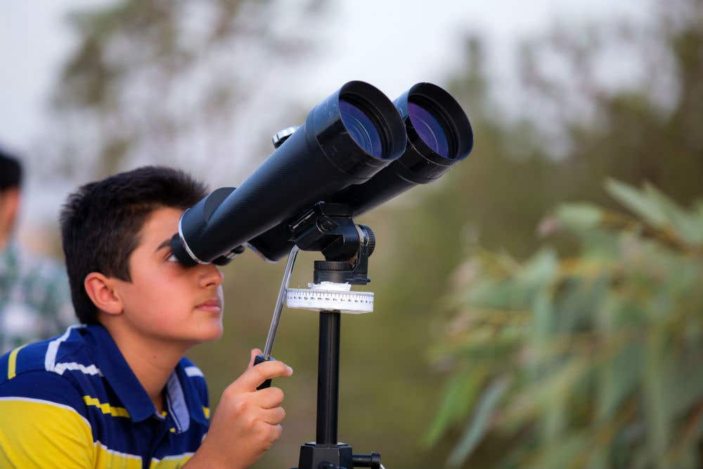5 Questions to Ask When Buying a Pair of Binoculars