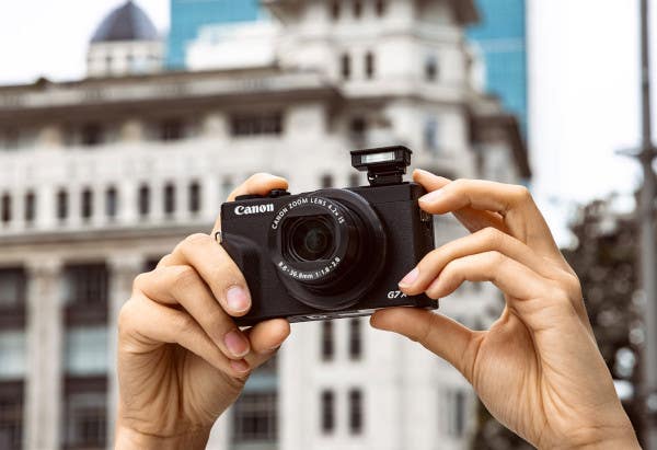 Looking for Canon G7X Alternatives? Consider the Canon PowerShot V1