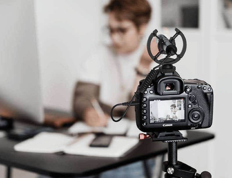The 5 best vlogging microphones for YouTube in 2026 — on-camera shotgun mics from Rode, Boya and Mirfak