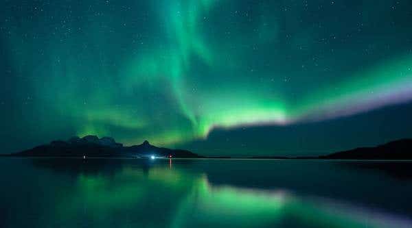 How to Photograph the Northern Lights