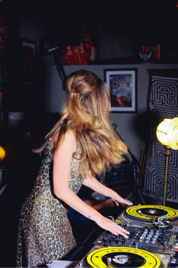 7 Tips for Taking Memorable Party Photos
