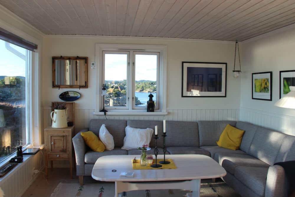The Ultimate Guide to Photographing Your Airbnb Rental