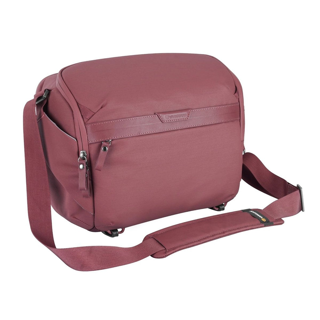Vanguard VEO Metro S7L Shoulder Bag Red
