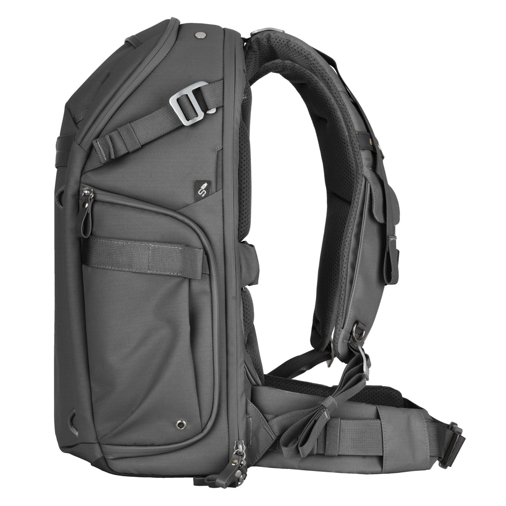 Vanguard VEO Metro B30 30L Camera Backpack - Black