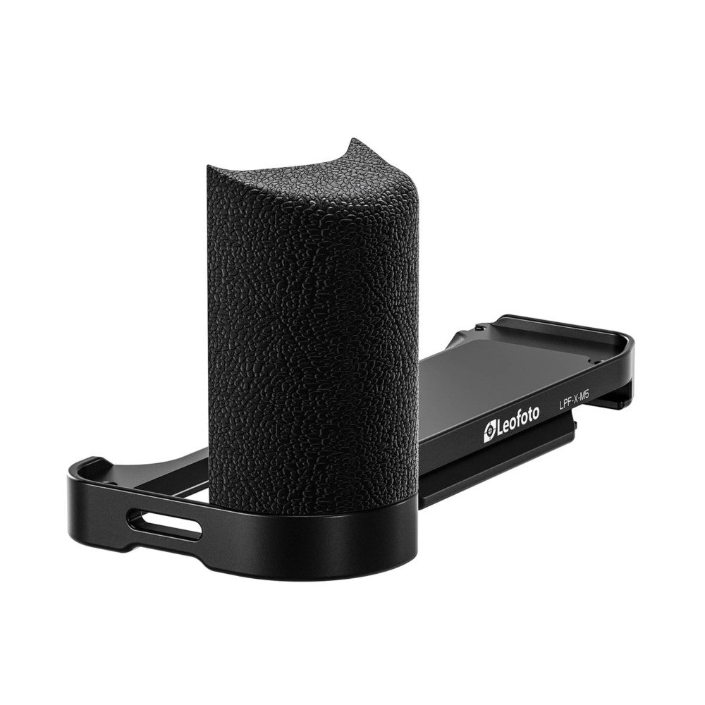 Black L-bracket with textured grip shown from the side, displaying the vertical and horizontal mounting plates with Leofoto branding visible.
