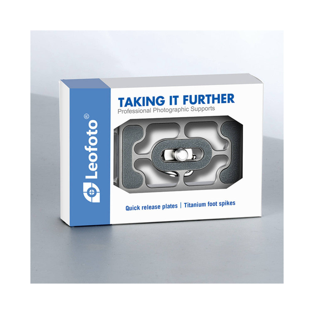 Packaging box for Leofoto titanium quick release plate showing product features and branding on white and blue box design.