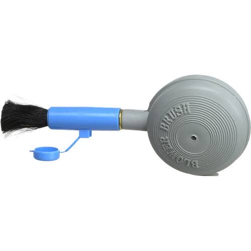 FVE Medium Blower Brush with Cap