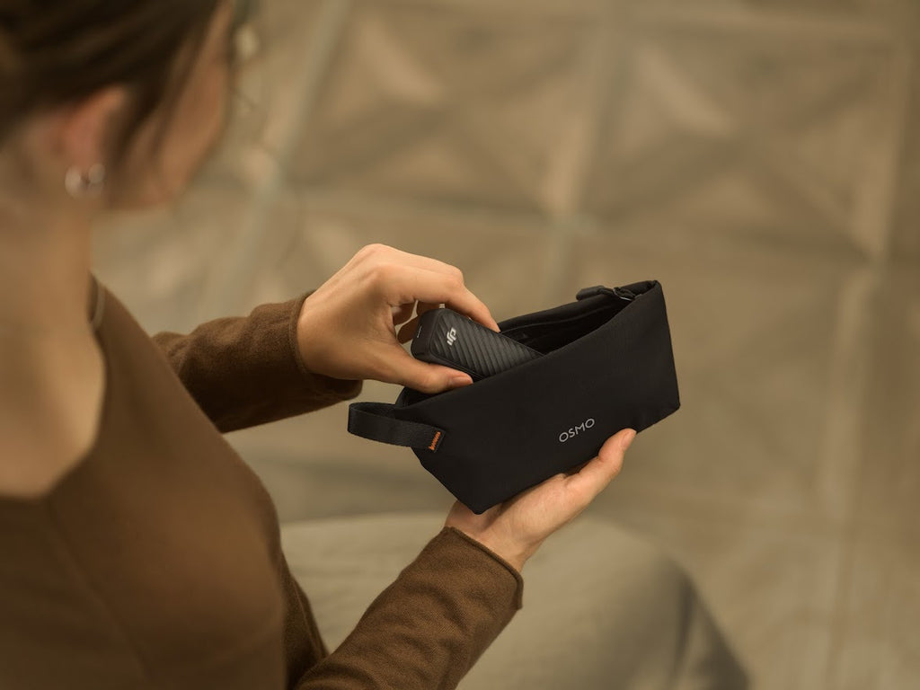 DJI Osmo Pocket 4 Creator Combo