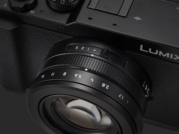 Panasonic Lumix L10 Premium Compact - Black