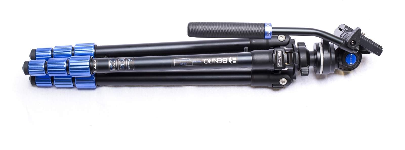 BENRO SLIM Travel Video Tripod 2.5kg W/Video Head