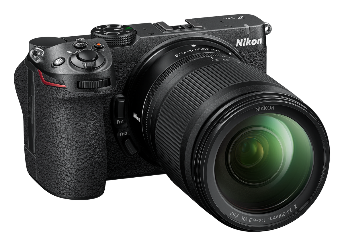 Nikon Z5IIC + NIKKOR Z 24-200mm VR Kit - BLACK
