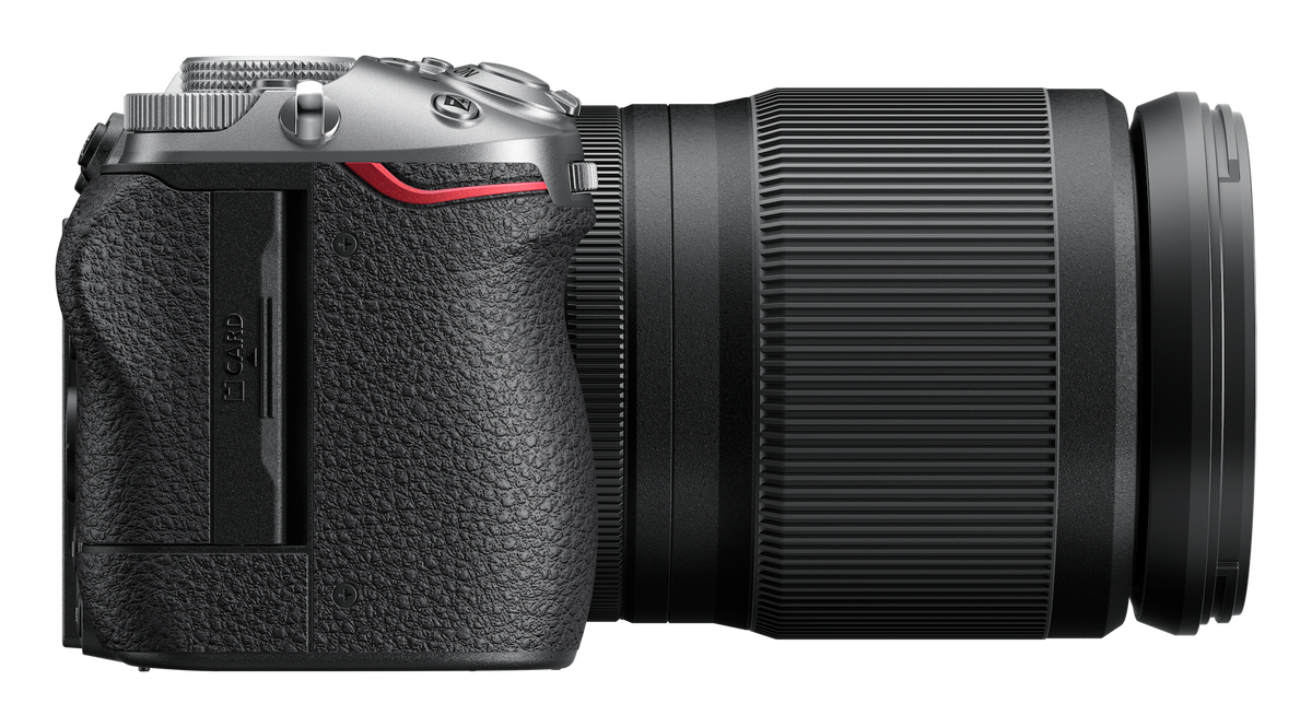Nikon Z5IIC + NIKKOR Z 24-200mm VR Kit - SILVER