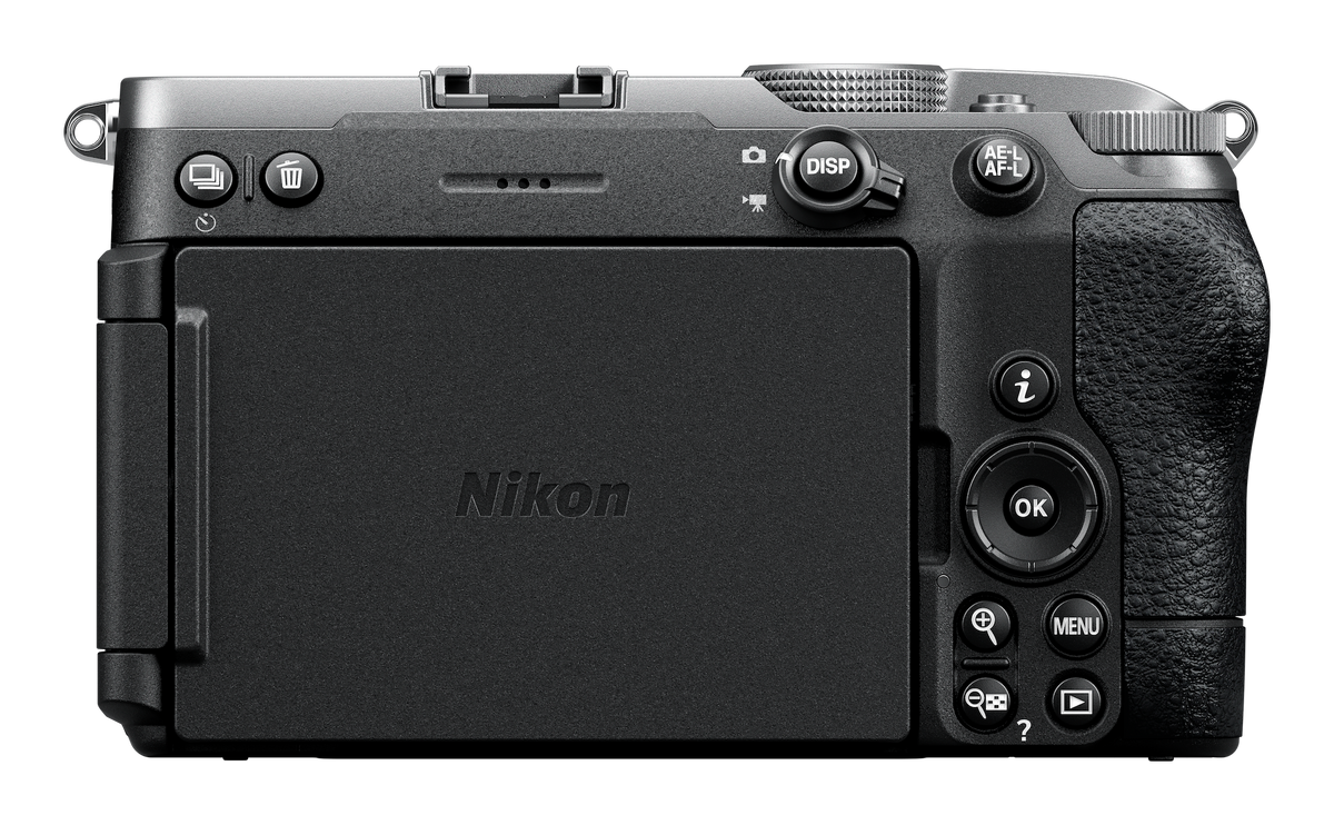 Nikon Z5IIC + NIKKOR Z 24-200mm VR Kit - BLACK