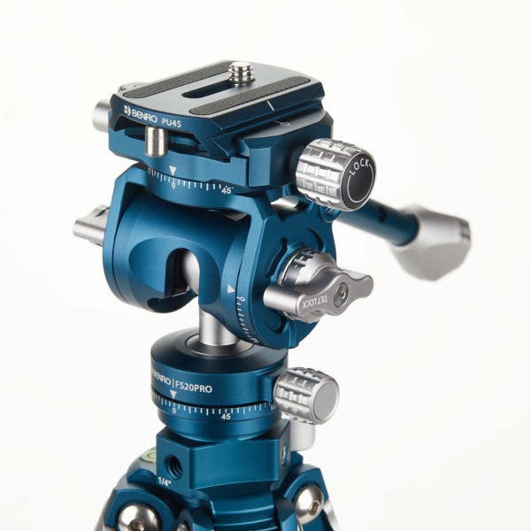 Benro CYANBIRD Travel Tripod Aluminium w/FS20Hybrid Head