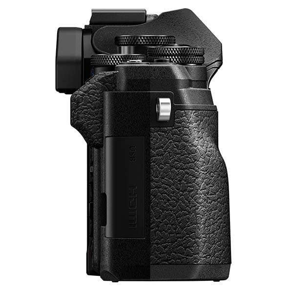 Olympus OM-D E-M10 Mark IV + 14-150mm - Black