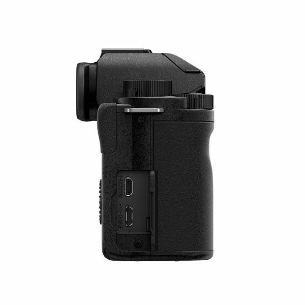 Panasonic Lumix G100 + 12-32mm - with Grip/Tripod