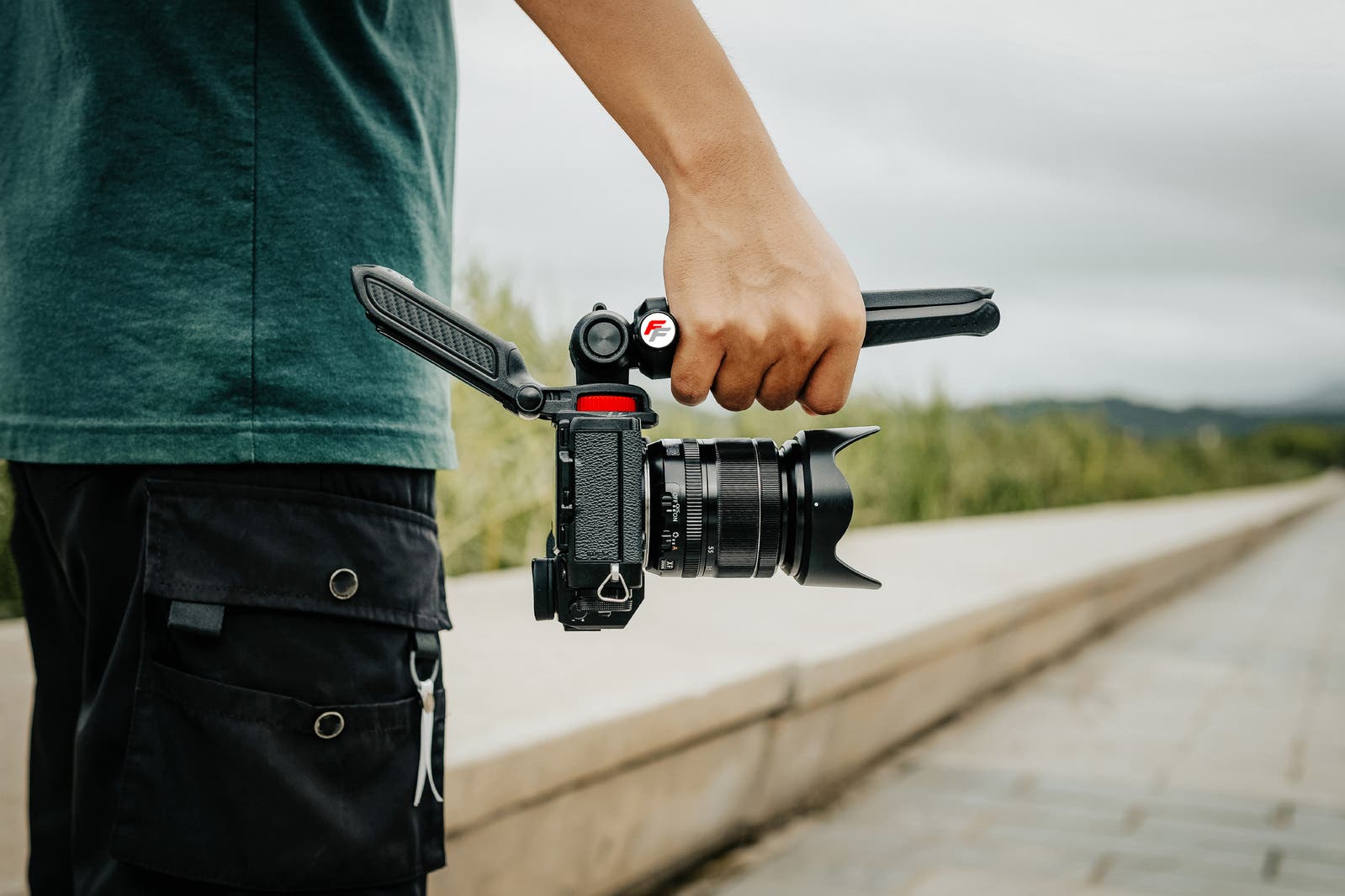 FireFly Video Creator Kit Mini Tripod with Pan Head