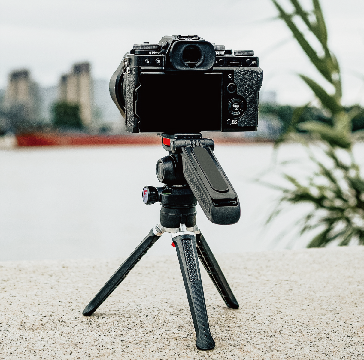 FireFly Video Creator Kit Mini Tripod with Pan Head