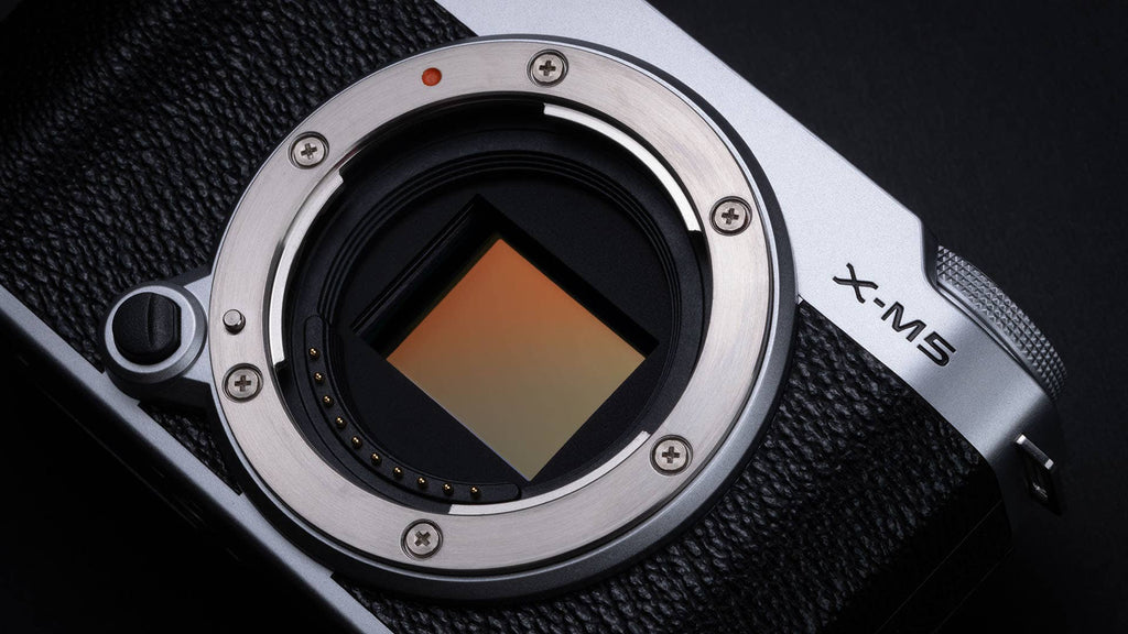 Fujifilm X-M5 + 15-45mm - Silver