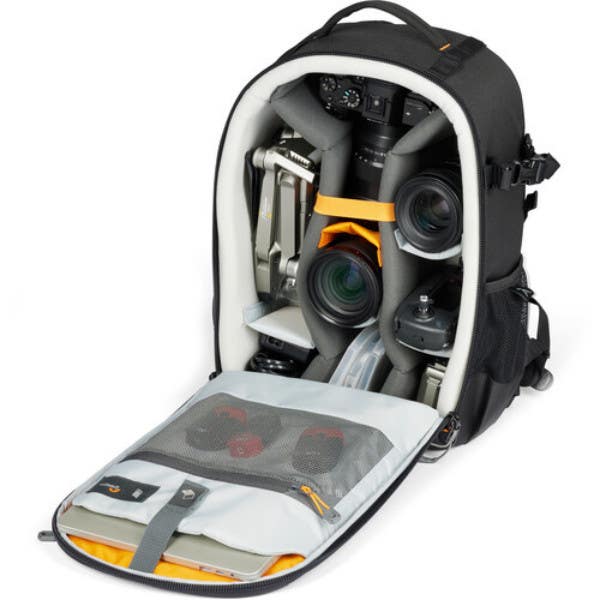 LowePro Adventura BP300 III - Black
