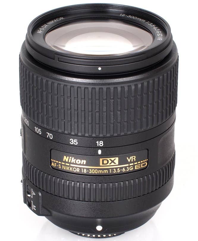 Nikon AF-S 18-300mm f3.5-6.3 G ED VR DX