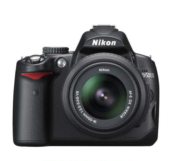 Nikon D5000 + 18-55mm VR | Secondhand