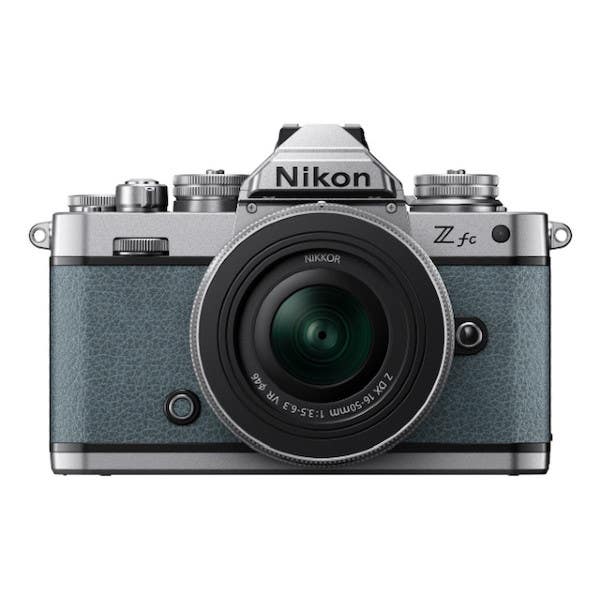 Nikon Z fc 本体 16-50mm 50-250mm ダブルズーム Nikon Z fc + 16-50mm & 50-250mm VR Twin Kit -Chalk Blue – Ted's