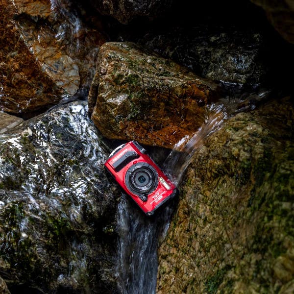 OM System TOUGH TG-7 - Red