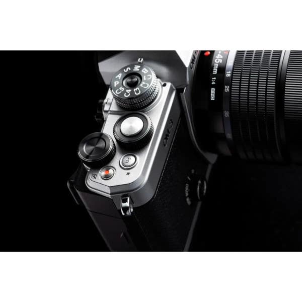 OM System OM-3 + OM 17mm f1.8 II Kit