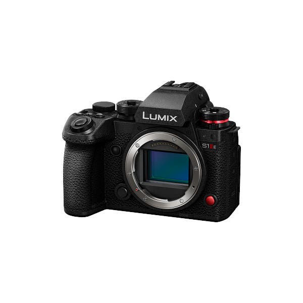 Panasonic Lumix S1IIE + 24-105mm Zoom Kit