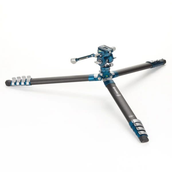 Benro CYANBIRD Travel Tripod Carbon Fibre  w/PanHead