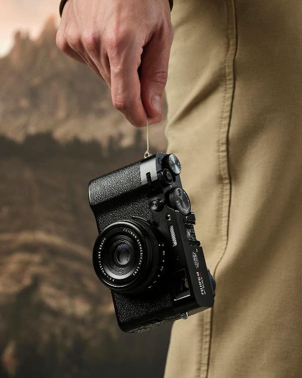 Fujifilm X100VI - Black – Ted's Cameras