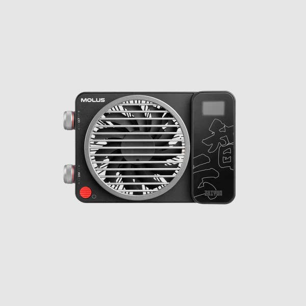 Zhiyun-Tech Molus X100 100W Cob Light - Combo Kit