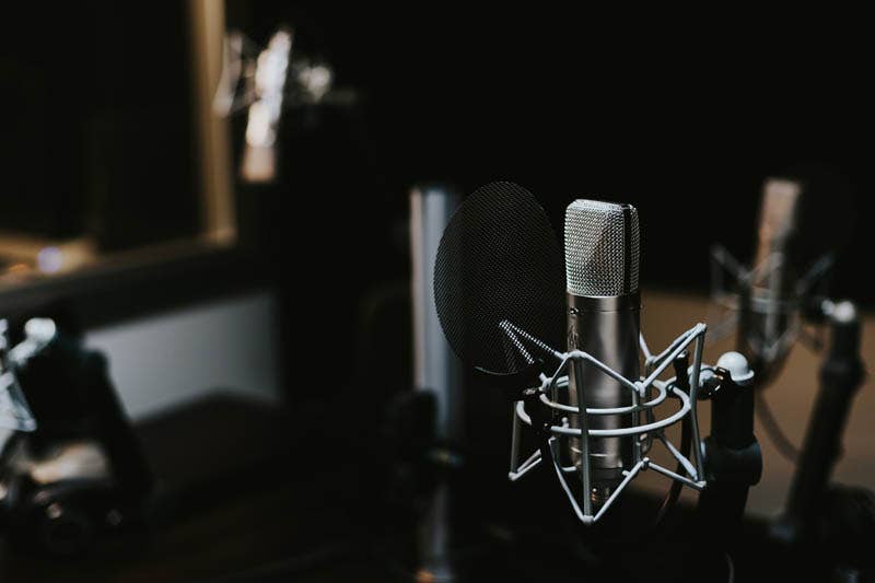 How to Record a Voice Over in 7 Easy Steps