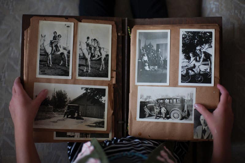 The Ultimate Guide to Digitising Photos
